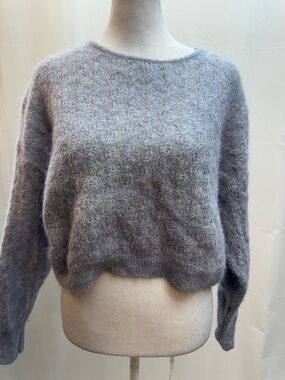 Zara Fuzzy Crewneck Sweater in Light Gray L